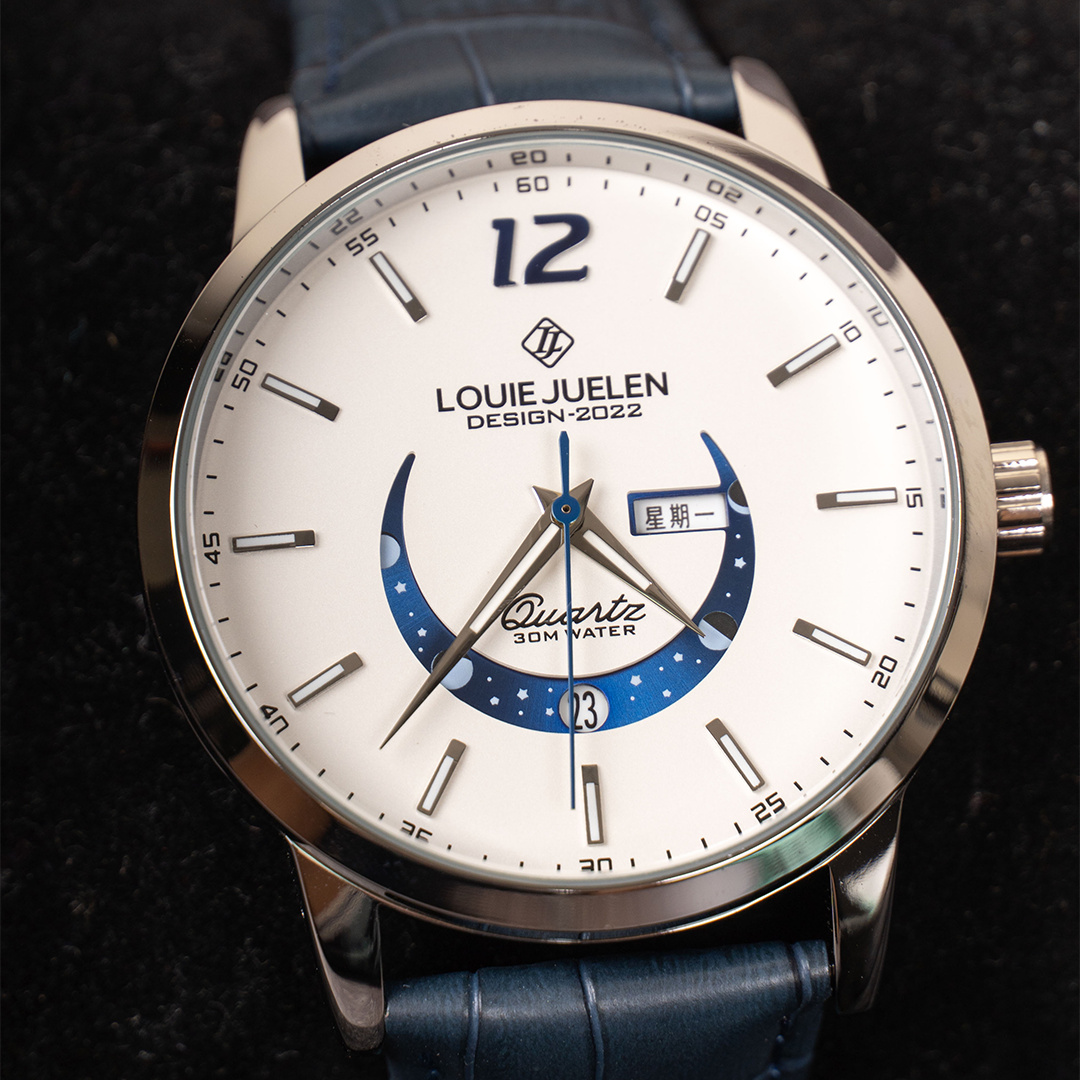 Elegante leuchtende Mondphasen-Uhr