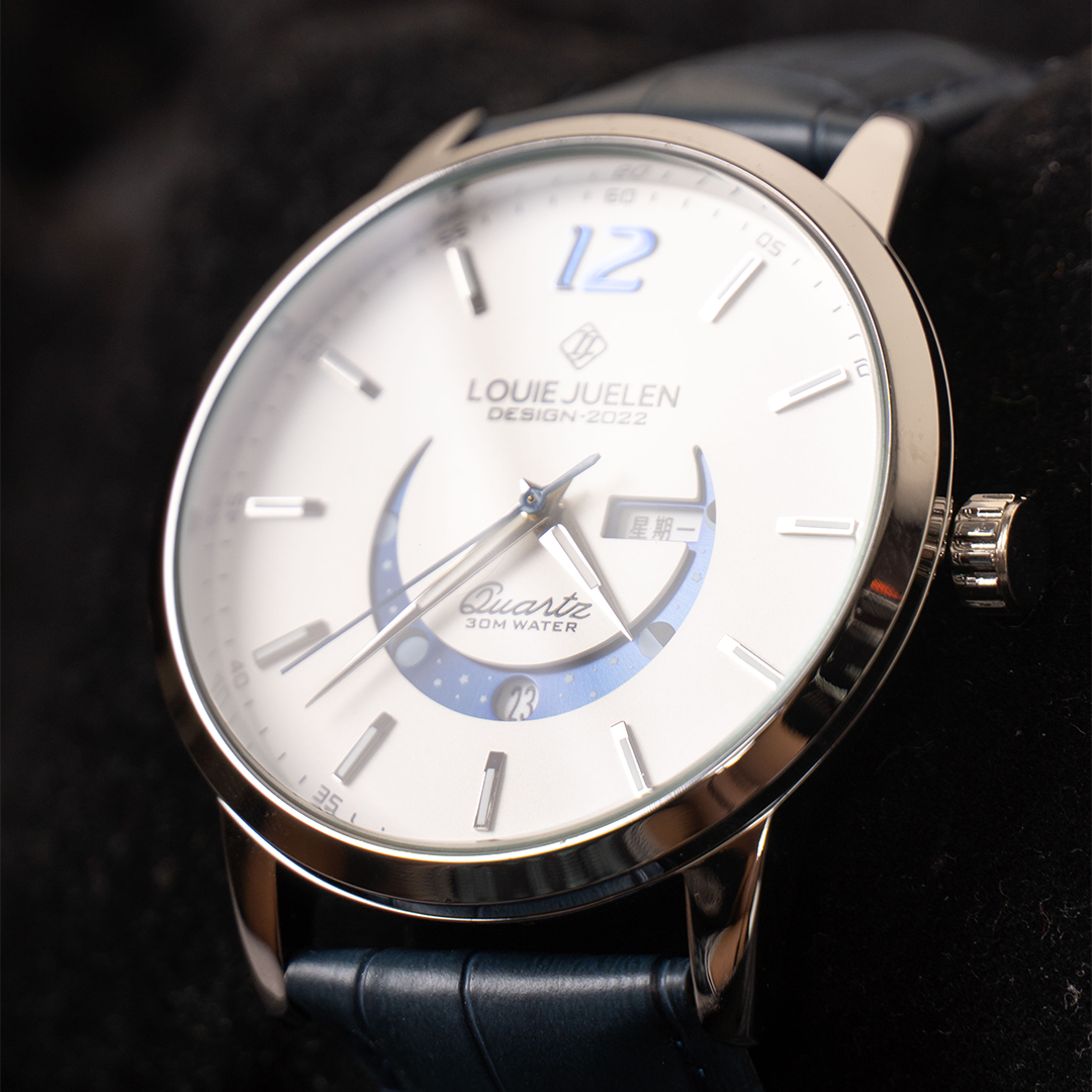 Elegante leuchtende Mondphasen-Uhr